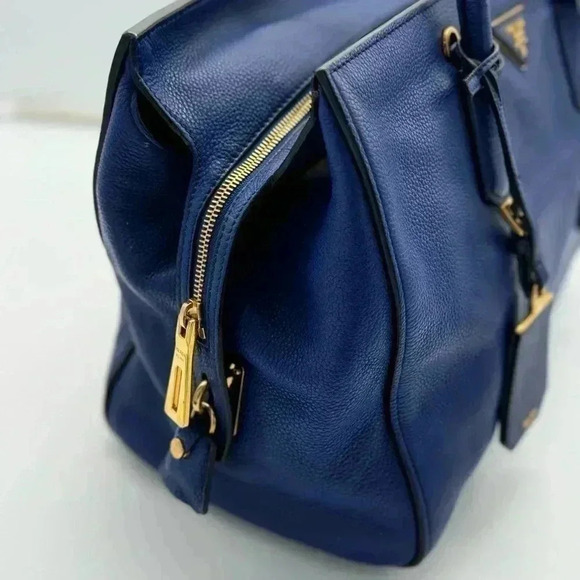 PRADA Vitello Daino Grained Leather with FREE ENTRUPY when purchased! - Picture 6 of 16